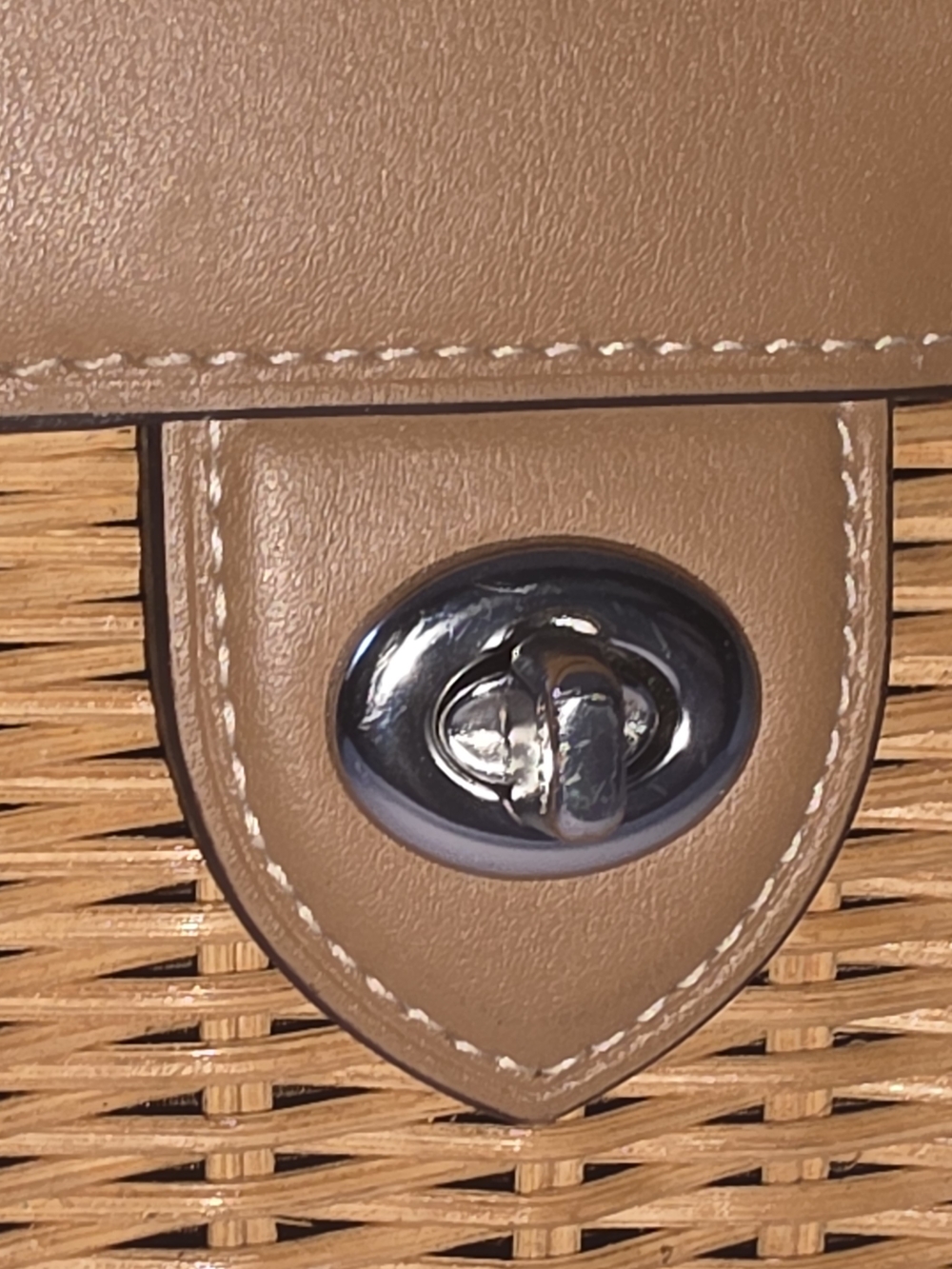 Like New COACH Kay Handbag - Picture 5 of 14
